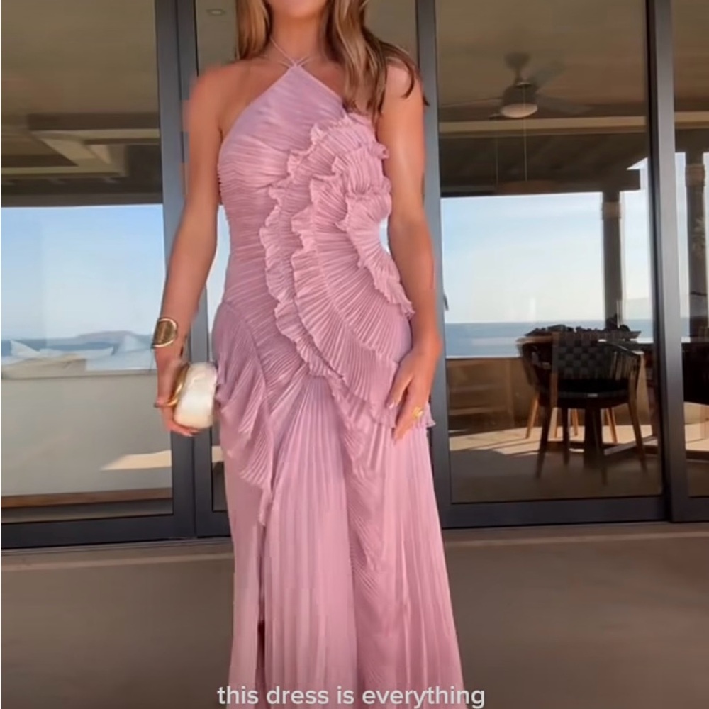 Elegant Pink Pleated Dress